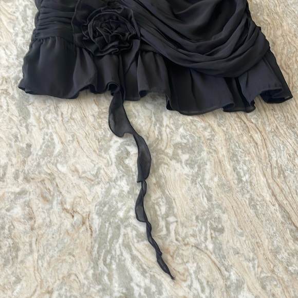 Rpuched dress - Picture 2 of 10